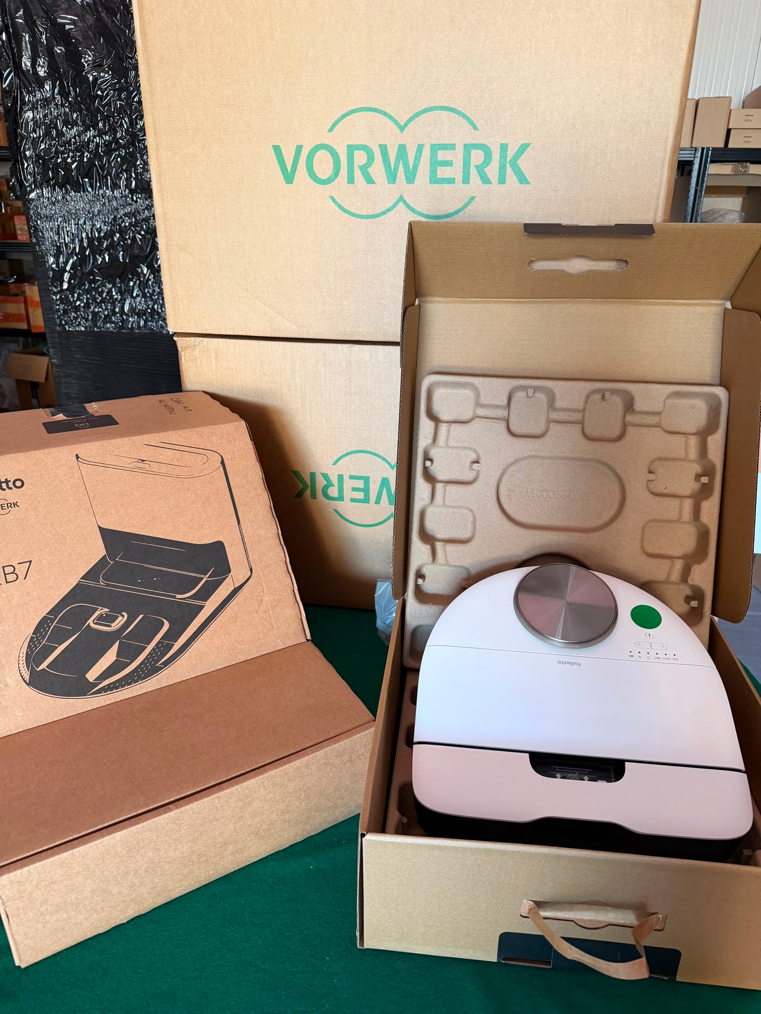 Folletto Vorwerk VR7s Robot Aspirapolvere espositivo garanzia 12 mesi