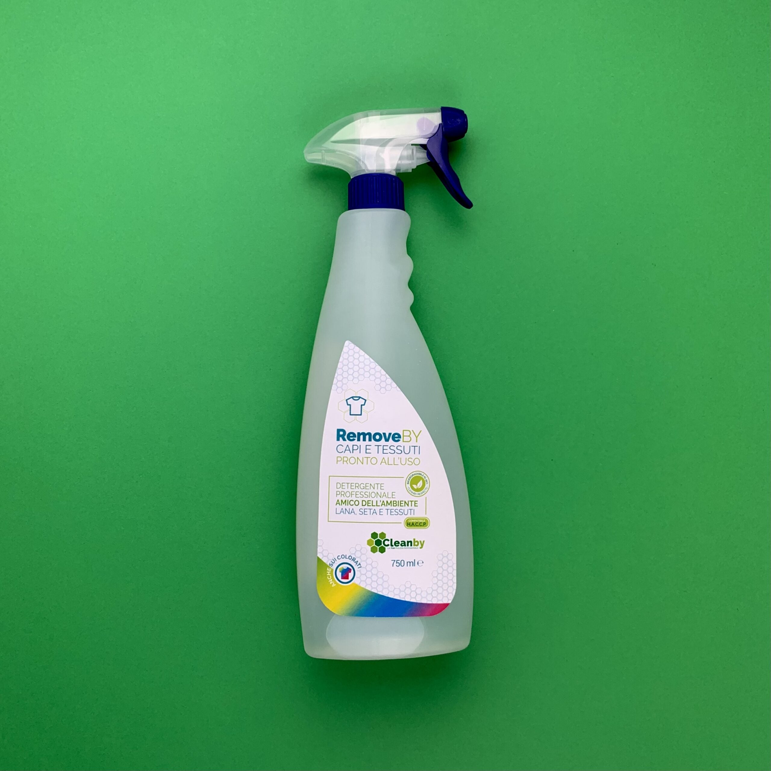 RemoveBy Smacchiatore Capi e Tessuti 750 ml (Non Tossico)