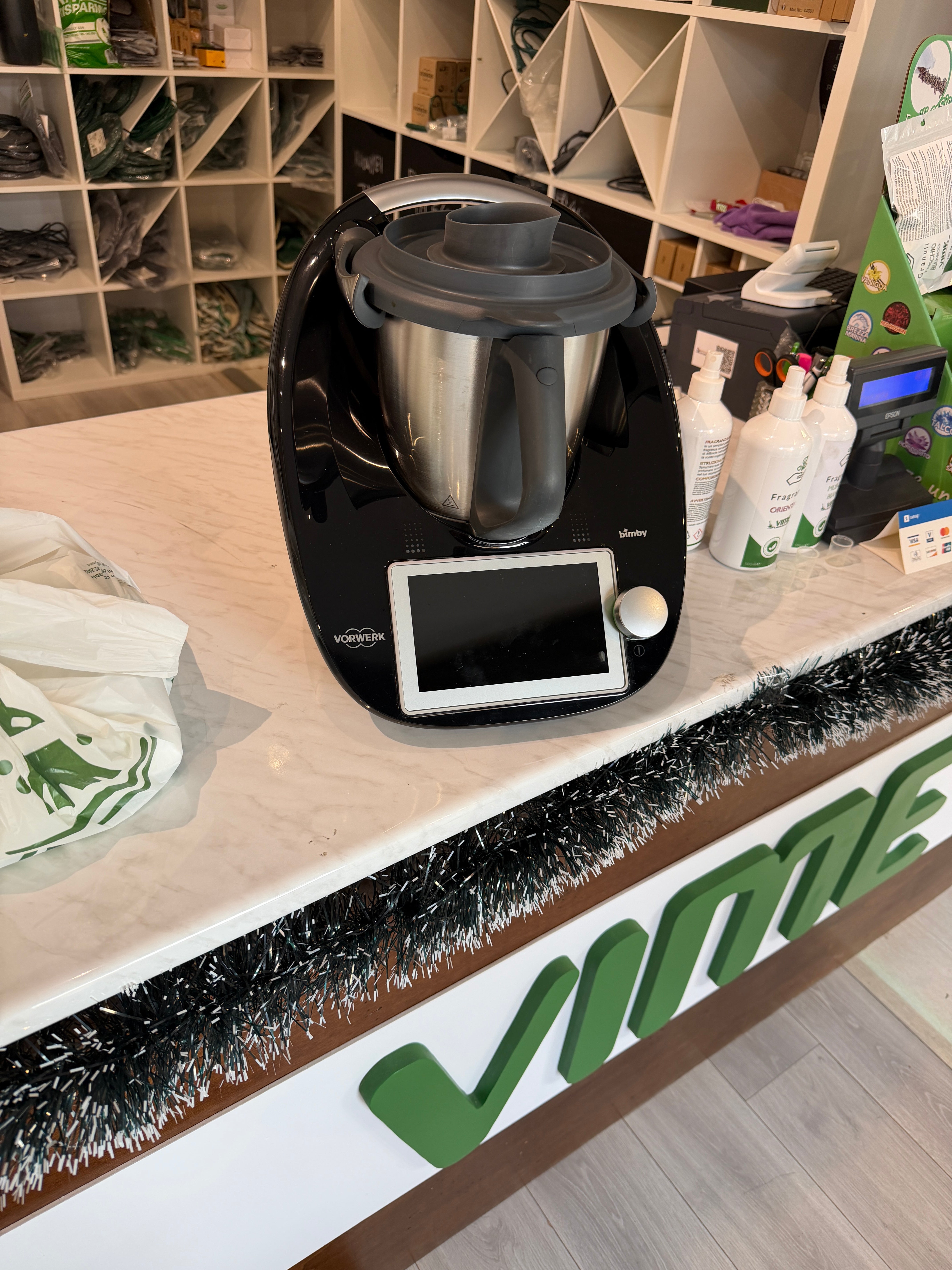 Robot da cucina Bimby TM6 Black Edition Vorwerk originale ricondizionato in versione limitata nera.